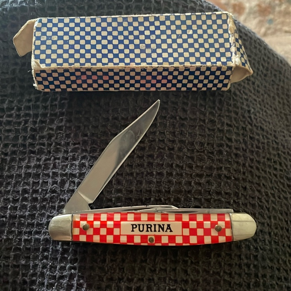 Near Mint Vintage PURINA Feeds Advertising Pocket Knife